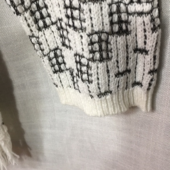 Ruby Rd White & Black Scoopneck Fringe Sweater - Picture 5 of 7